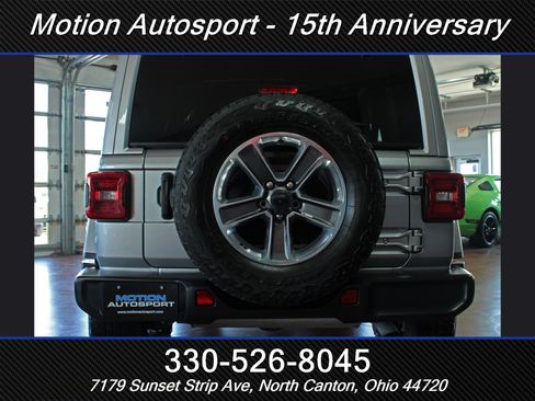 Used 2021 Jeep Wrangler Unlimited Sahara w/ LED Lighting Group AWD/4WD image 10