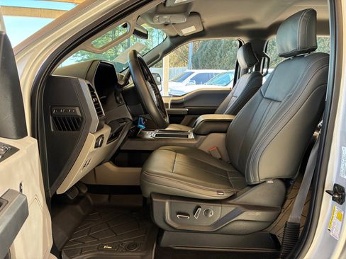 Used 2018 Ford F150 XLT w/ Equipment Group 302A Luxury image 14