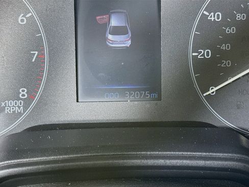 Used 2025 Toyota Corolla LE FWD image 16