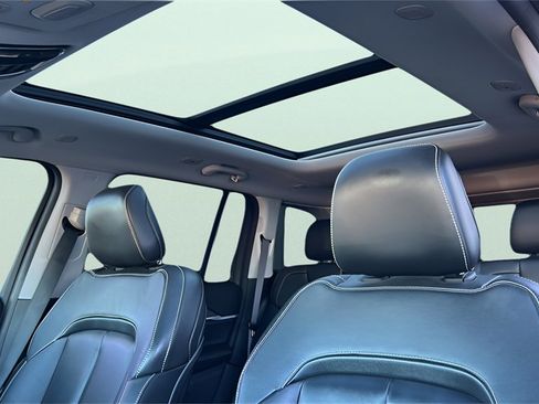 Used 2022 Jeep Grand Cherokee Limited image 12