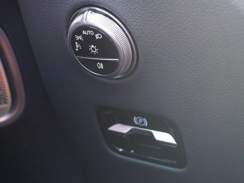Certified 2026 Mercedes-Benz GLC 300 image 33