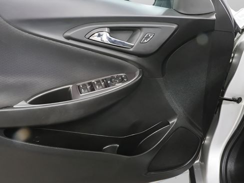 Used 2021 Chevrolet Malibu LS FWD image 21