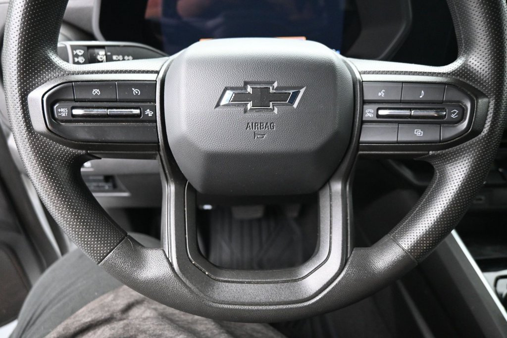 Used 2024 Chevrolet Colorado Trail Boss w/ Technology Package AWD/4WD image 16