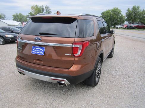Used 2017 Ford Explorer Platinum AWD/4WD image 6
