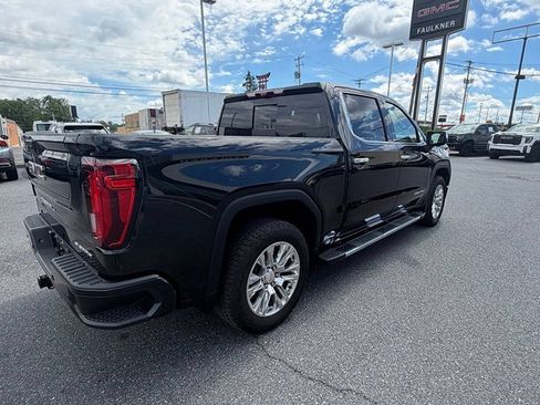 Used 2024 GMC Sierra 1500 Denali w/ Technology Package AWD/4WD image 3