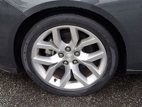 Used 2019 Chevrolet Impala Premier FWD image 29