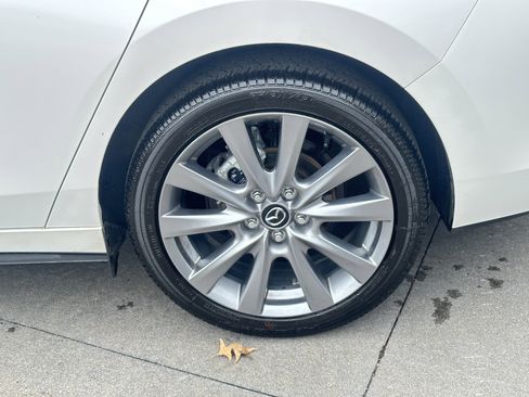 Certified 2026 MAZDA MAZDA3 2.5 S Sedan w/ Preferred Pkg image 17