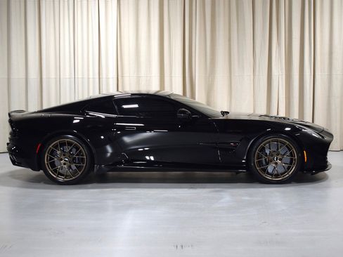 Used 2025 Aston Martin Vanquish image 15