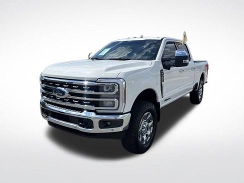 Used 2026 Ford F250 Lariat w/ Lariat Premium Package AWD/4WD image 3