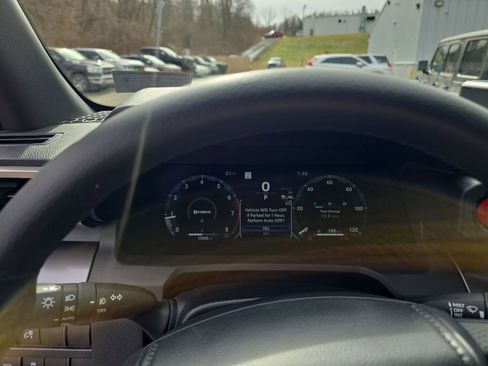 Used 2025 Toyota Tacoma TRD Sport image 14