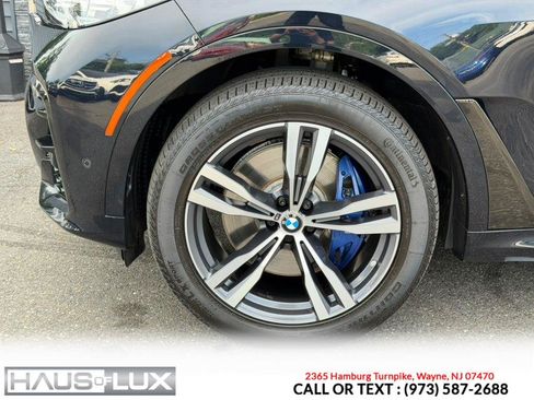 Used 2021 BMW X7 xDrive40i w/ M Sport Package AWD/4WD image 11