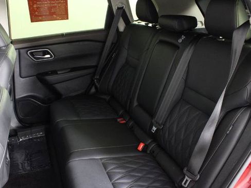 Certified 2023 Nissan Rogue Platinum w/ Platinum Premium Package FWD image 22