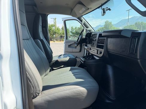 Used 2025 Chevrolet Express 2500 Extended w/ Driver Convenience Package RWD image 17