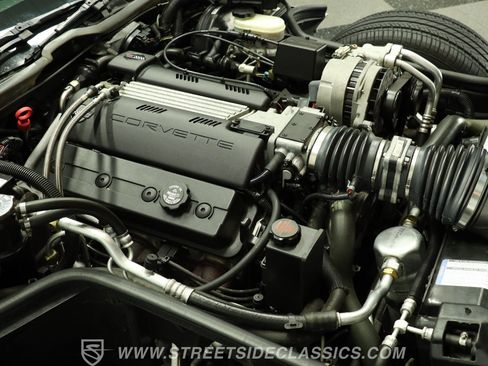 Used 1996 Chevrolet Corvette Convertible RWD image 32