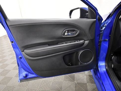 Certified 2020 Honda HR-V Touring image 13