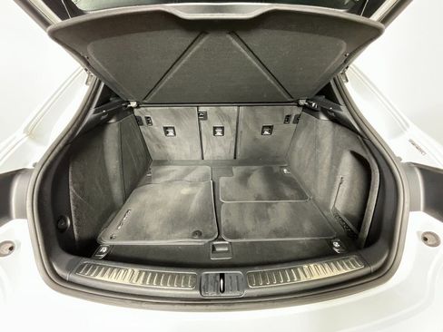Used 2022 Porsche Macan AWD/4WD image 27