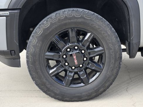 Used 2024 GMC Sierra 2500 AT4 w/ AT4 Premium Plus Package AWD/4WD image 13