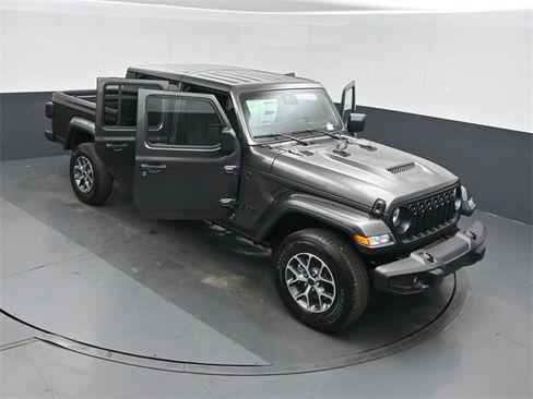 New 2025 Jeep Gladiator Sport image 49