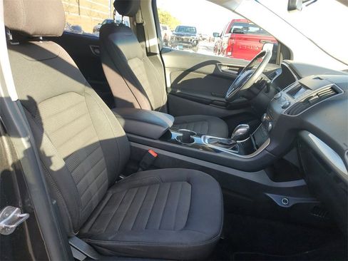 Used 2017 Ford Edge SEL image 25