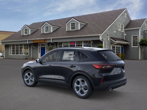 Used 2025 Ford Escape ST-Line Select AWD/4WD image 4
