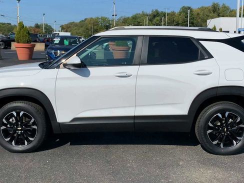 Certified 2022 Chevrolet TrailBlazer LT w/ Convenience Package image 5