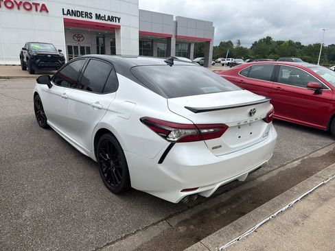 Used 2024 Toyota Camry XSE FWD image 8
