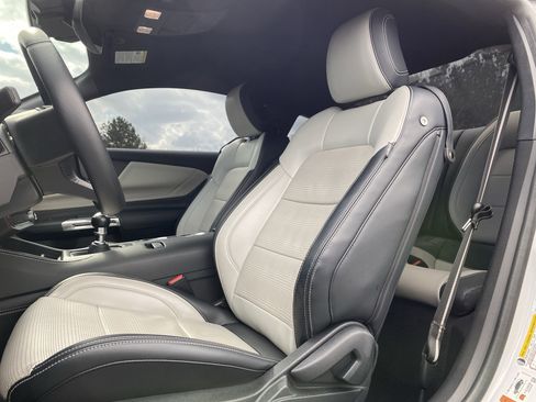 Used 2024 Ford Mustang GT Premium image 7