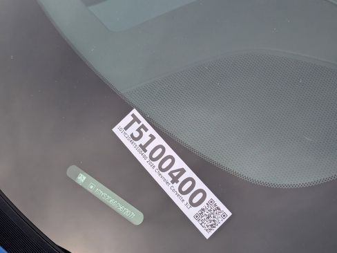 Used 2016 Chevrolet Corvette Z06 w/ 2LZ Preferred Equipment Group image 9