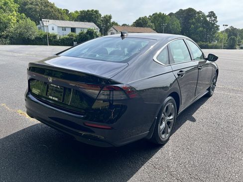 Used 2024 Honda Accord EX image 3
