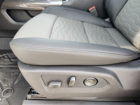 New 2026 Chevrolet Silverado 2500 ZR2 image 19