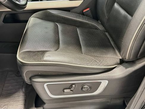Used 2021 RAM 1500 Laramie AWD/4WD image 18