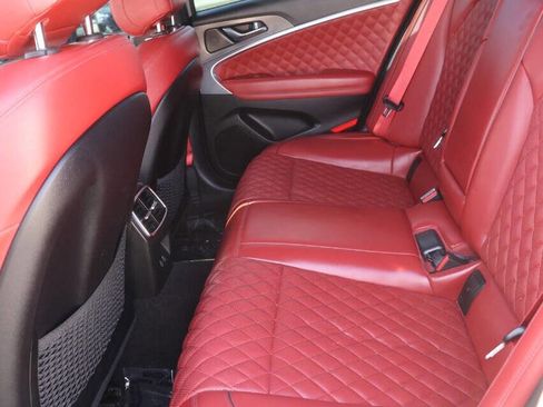 Used 2024 Genesis G70 3.3T Advanced w/ Sport Prestige Package image 17