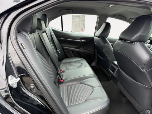 Used 2023 Toyota Camry SE image 18