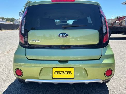Used 2017 Kia Soul + FWD image 27