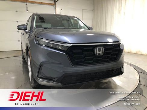 Used 2025 Honda CR-V EX image 1