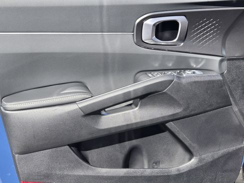 New 2026 Kia Sorento S image 13