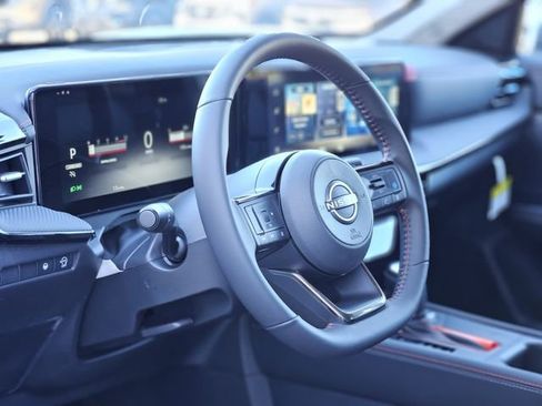 New 2026 Nissan Kicks SR FWD image 10