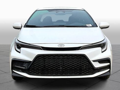Used 2023 Toyota Corolla SE w/ SE Premium Package FWD image 4