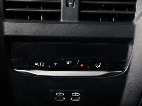 Used 2023 BMW M3 image 59