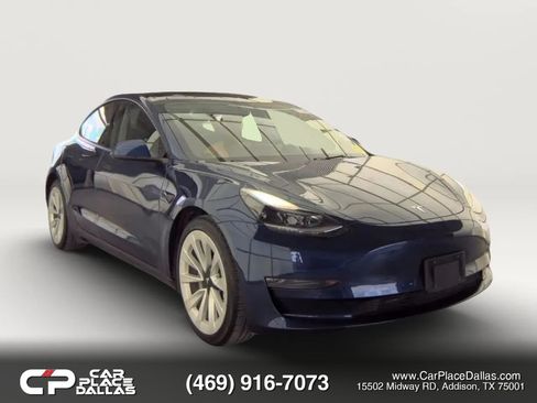 Used 2023 Tesla Model 3 Standard Range RWD image 1