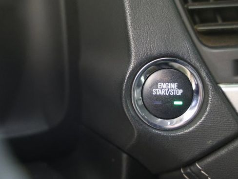 Used 2019 Chevrolet Tahoe LT w/ LT Signature Package image 9