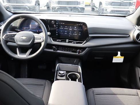 New 2027 Chevrolet Equinox LT FWD image 19