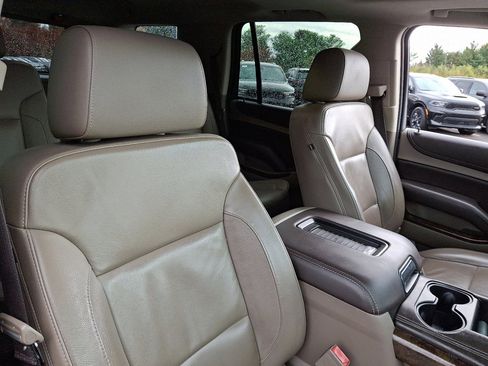 Used 2017 Chevrolet Tahoe LT w/ Luxury Package image 13