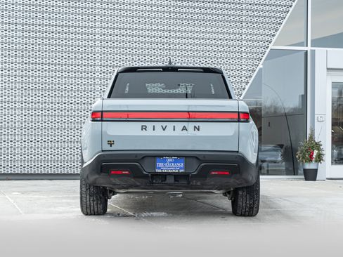 Used 2022 Rivian R1T Adventure image 33