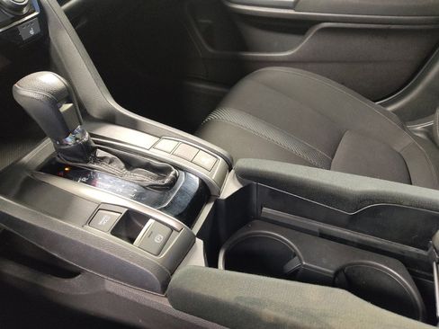 Used 2019 Honda Civic EX image 26