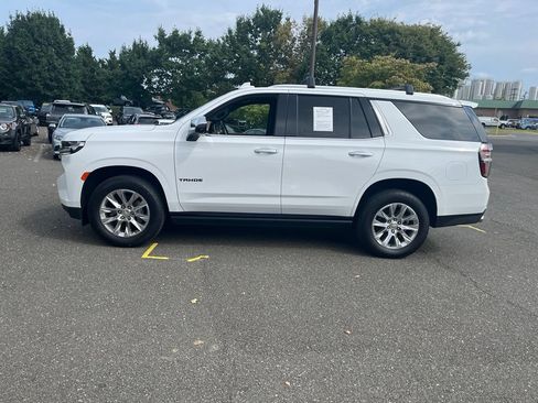 Used 2021 Chevrolet Tahoe Premier w/ Premium Package AWD/4WD image 4