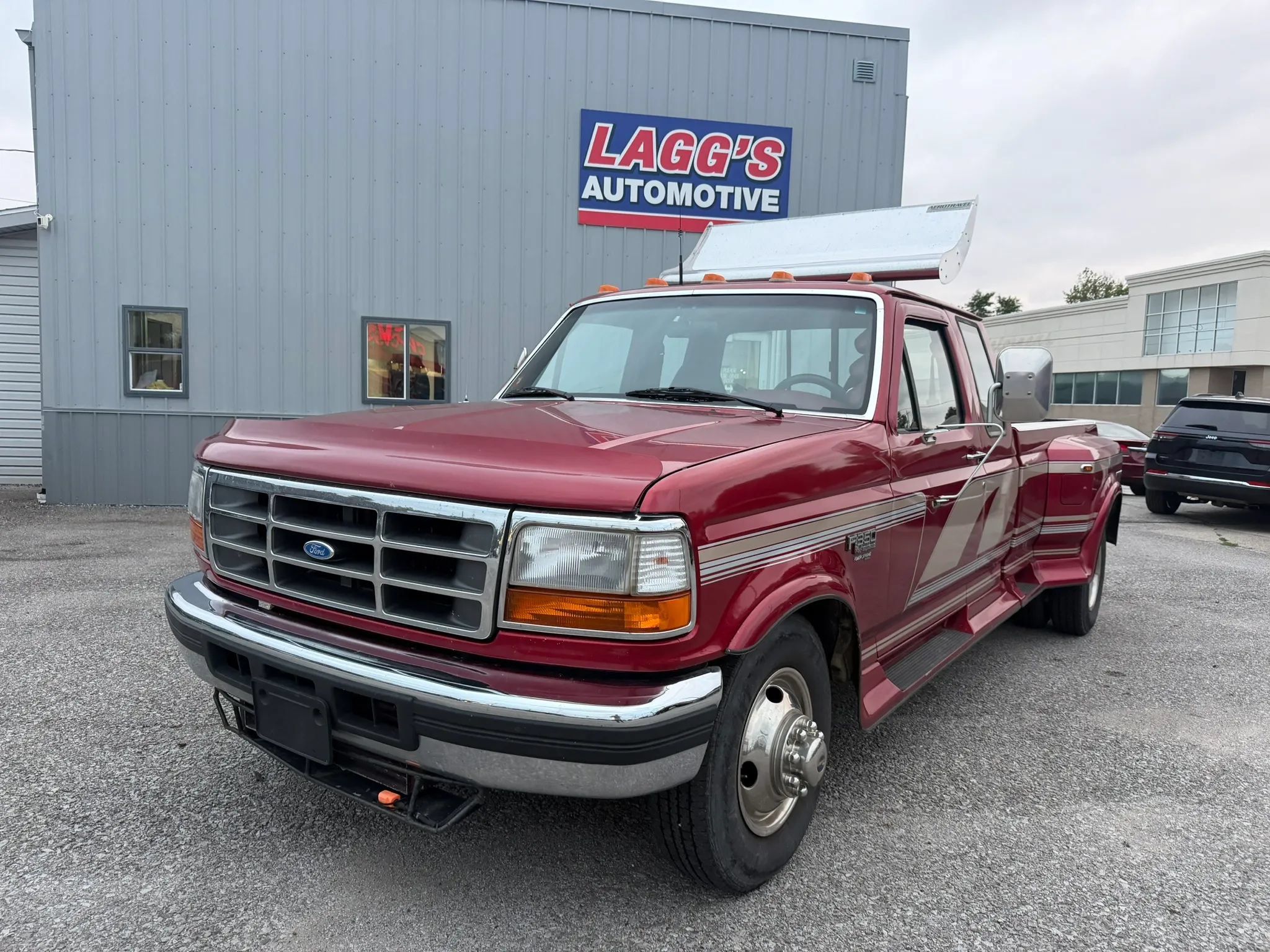 Used 1997 Ford F350 2WD SuperCab DRW image 3