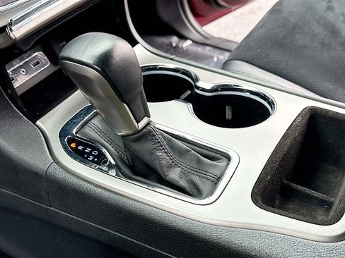 Used 2018 Jeep Grand Cherokee Altitude image 13