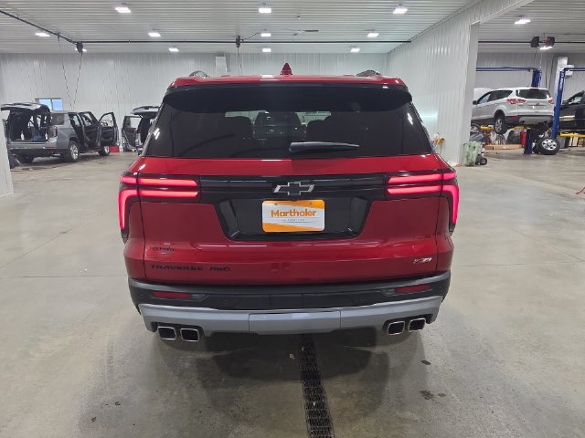 Used 2025 Chevrolet Traverse Z71 w/ Driver Confidence Package AWD/4WD image 7