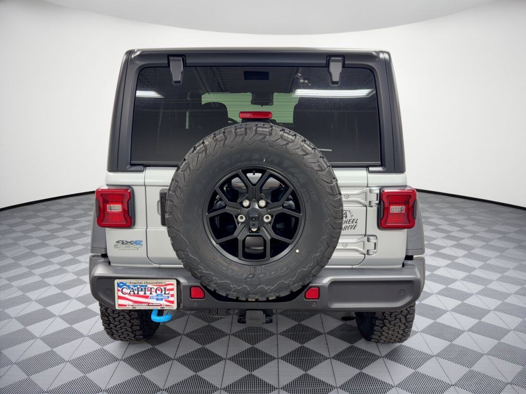 Used 2024 Jeep Wrangler Unlimited AWD/4WD image 11